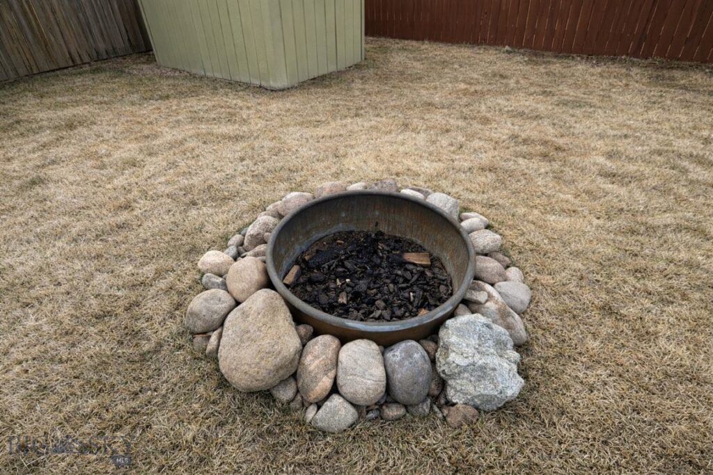 606 Meadow Circle, Belgrade MT 59714