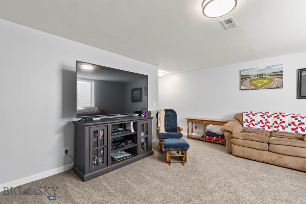 1607 Roundup Blvd, Belgrade MT 59714