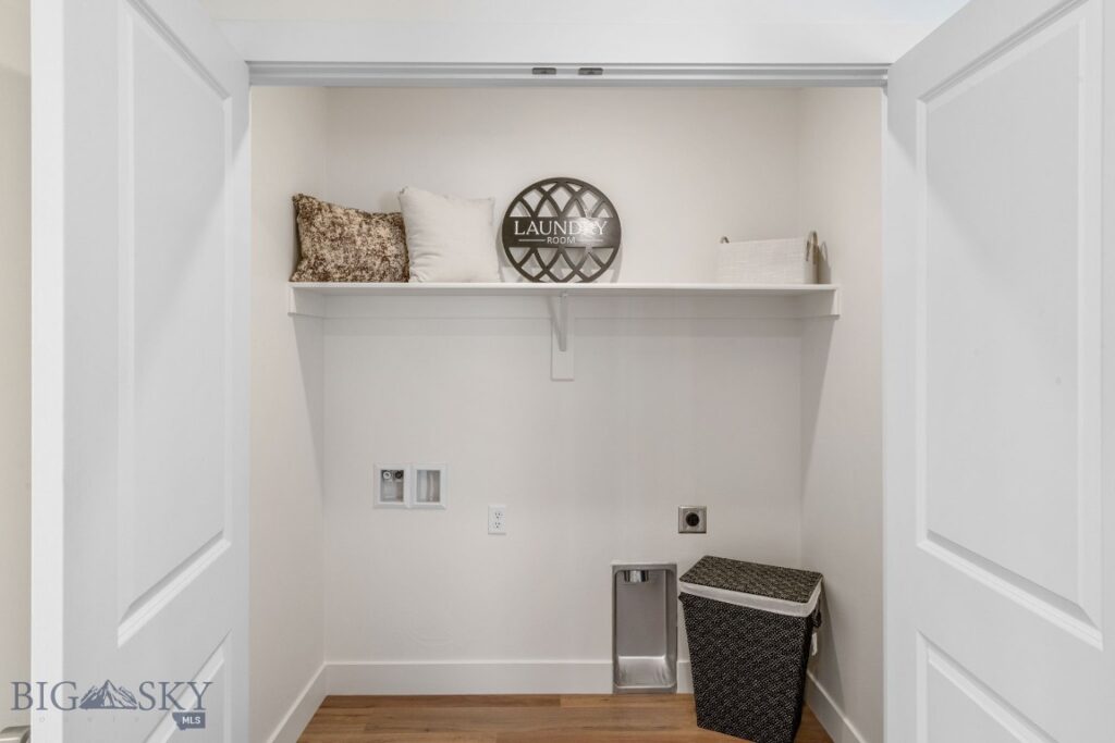 505 Reflector Road, Belgrade MT 59714