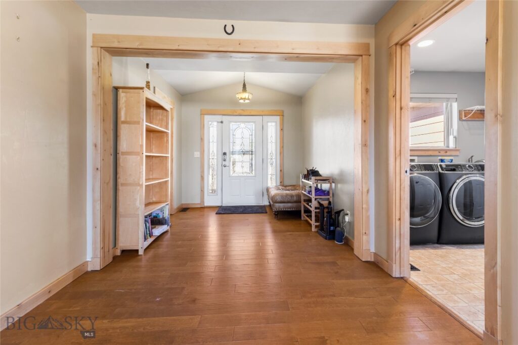 422 E River Rock Road, Belgrade MT 59714