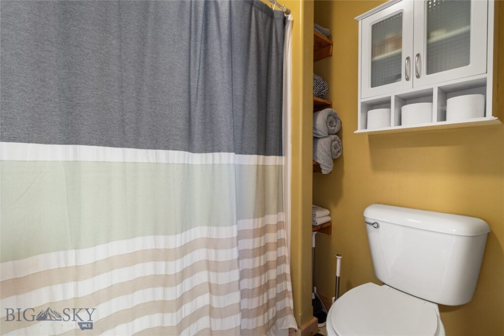 422 E River Rock Road, Belgrade MT 59714