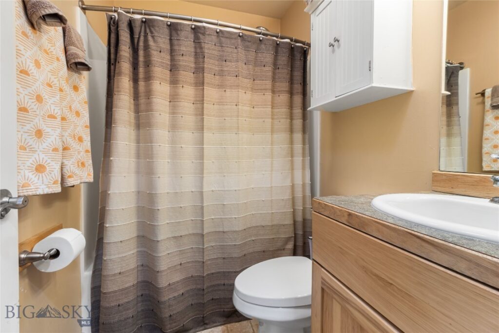 422 E River Rock Road, Belgrade MT 59714