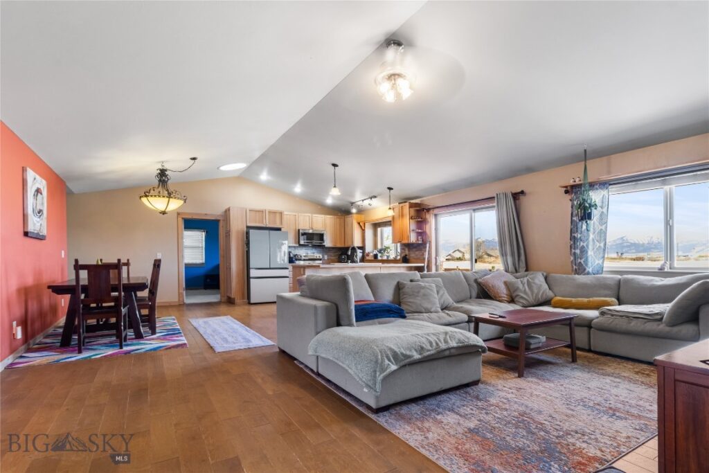 422 E River Rock Road, Belgrade MT 59714