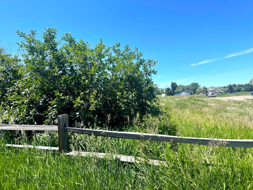 9 & 21 Rogers Lane, Livingston MT 59047