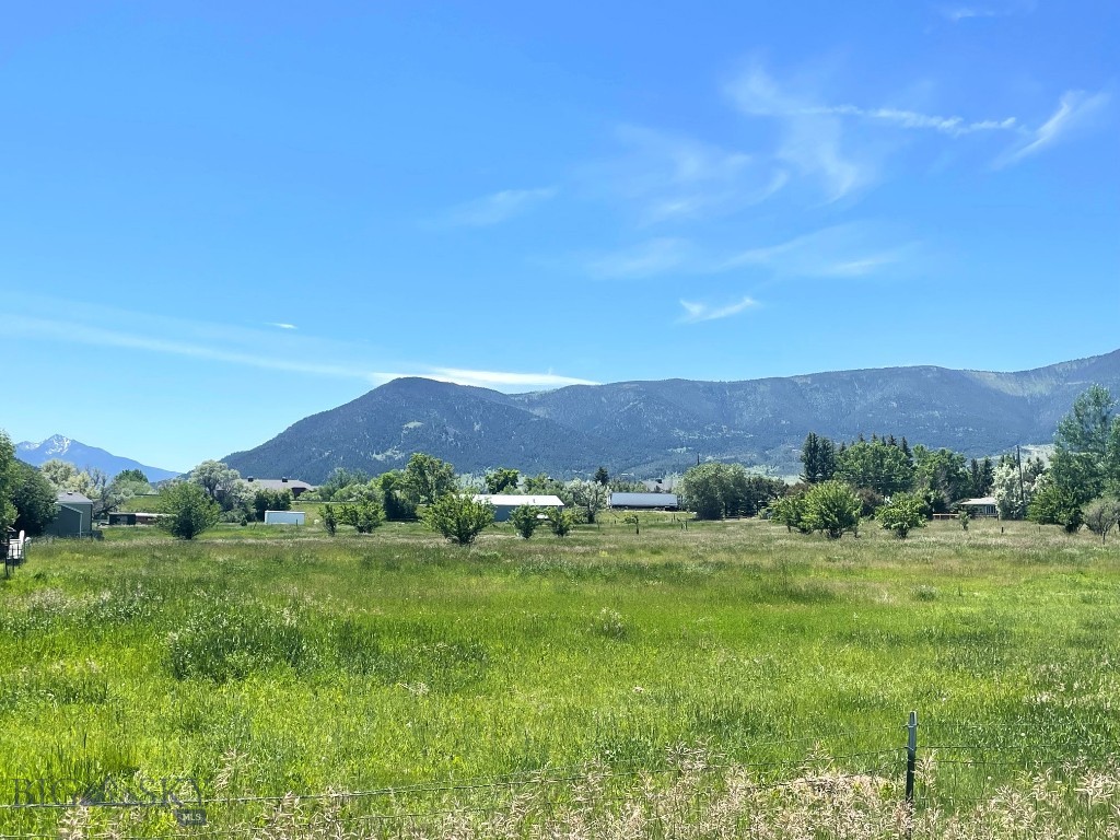 9 & 21 Rogers Lane, Livingston MT 59047