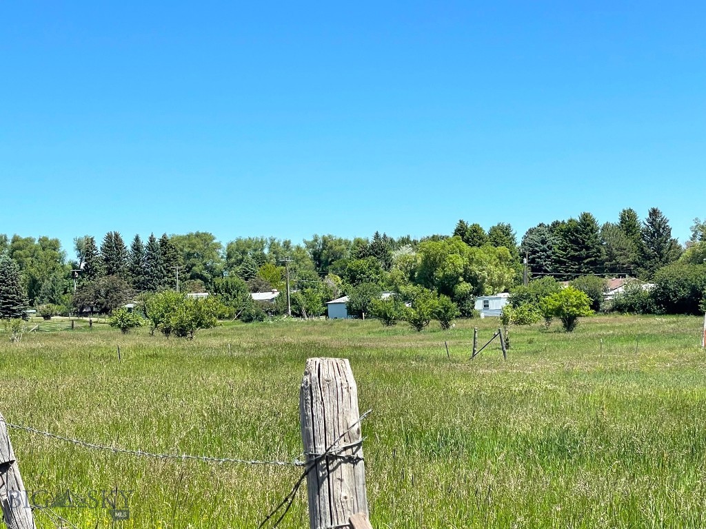 9 & 21 Rogers Lane, Livingston MT 59047