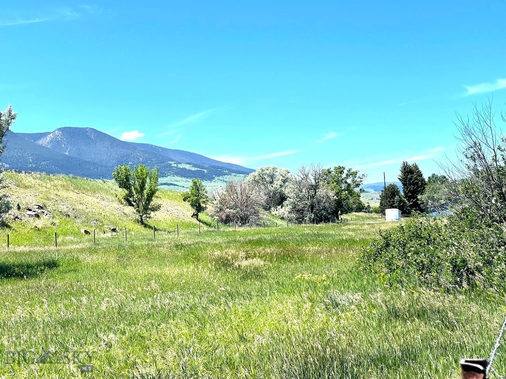 9 & 21 Rogers Lane, Livingston MT 59047