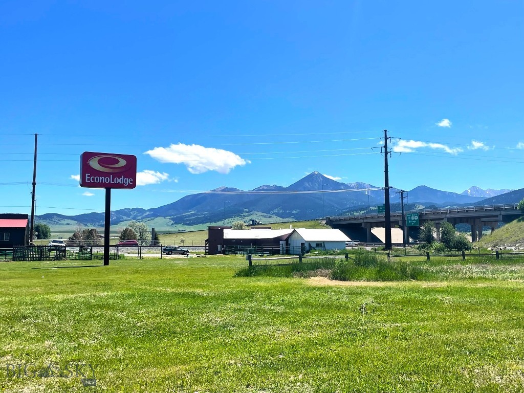 9 & 21 Rogers Lane, Livingston MT 59047