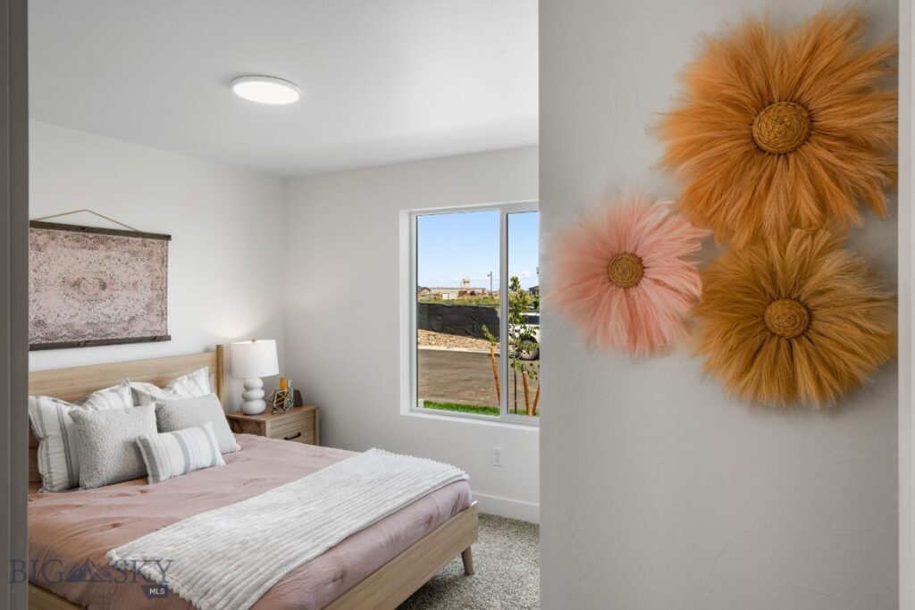 713 Spaniel Lane, Belgrade MT 59714