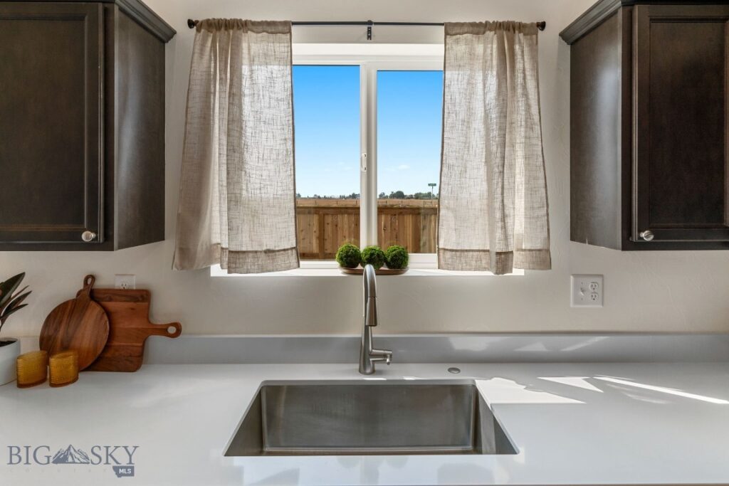 715 Spaniel Lane, Belgrade MT 59714