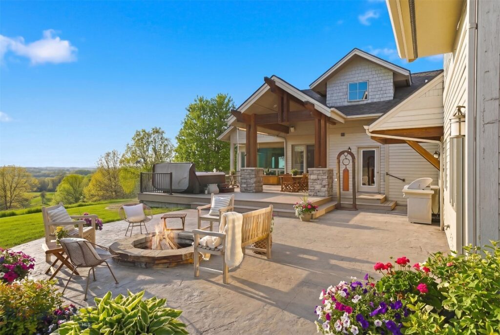 585 Wildrose Lane, Bozeman MT 59715