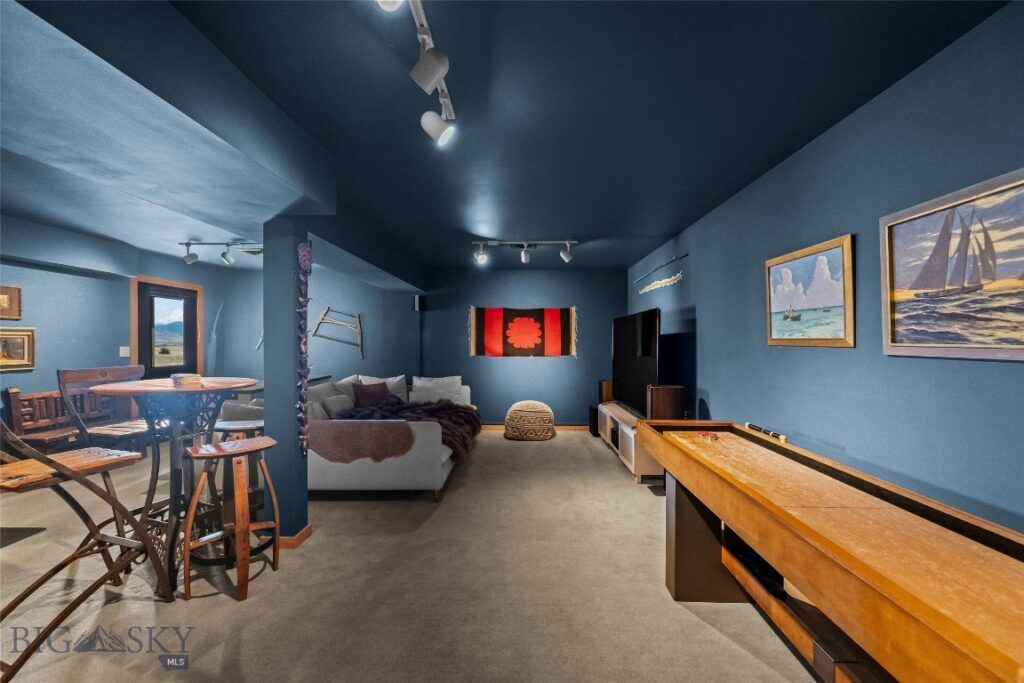 173 Spring Creek Hills Road, Livingston MT 59047