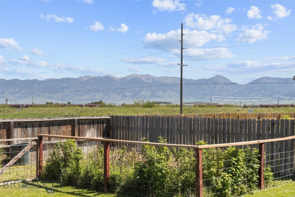 1410 Wyoming Street, Belgrade MT 59714
