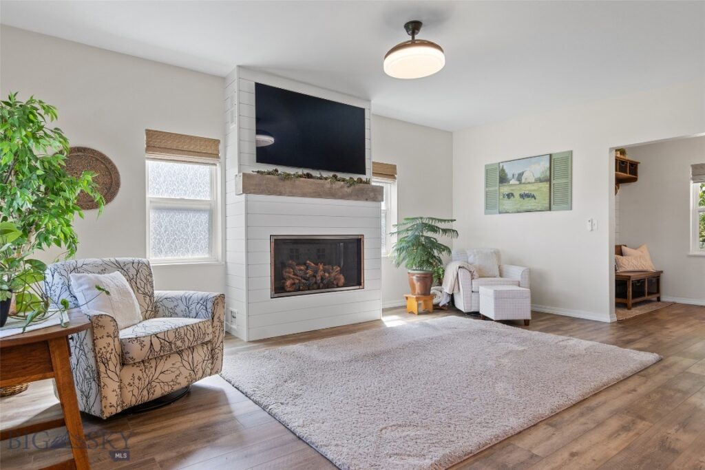1410 Wyoming Street, Belgrade MT 59714