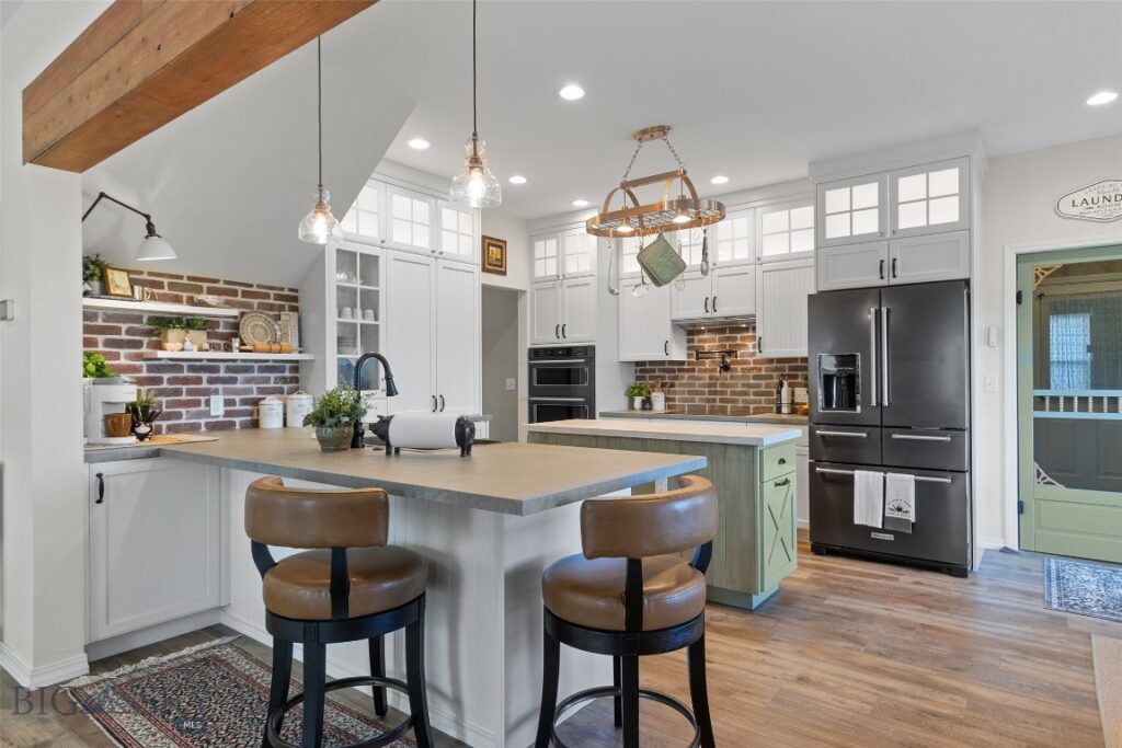 1410 Wyoming Street, Belgrade MT 59714