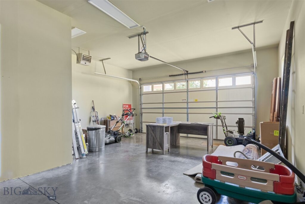 1410 Wyoming Street, Belgrade MT 59714