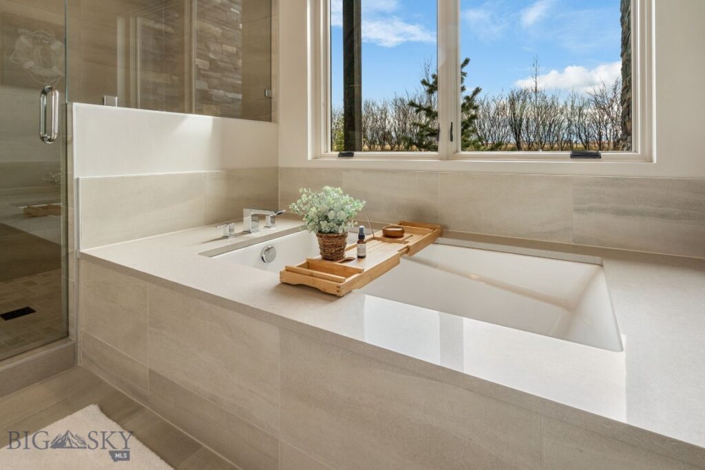 96 Defender Lane, Bozeman MT 59718