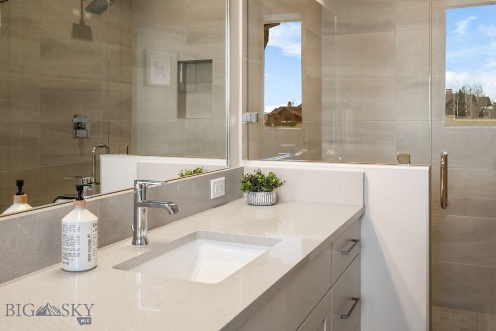 96 Defender Lane, Bozeman MT 59718