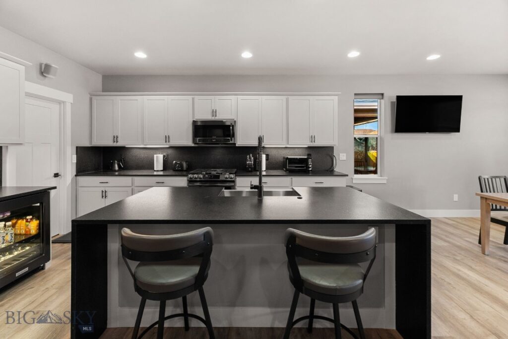 1501 Deadwood, Belgrade MT 59714