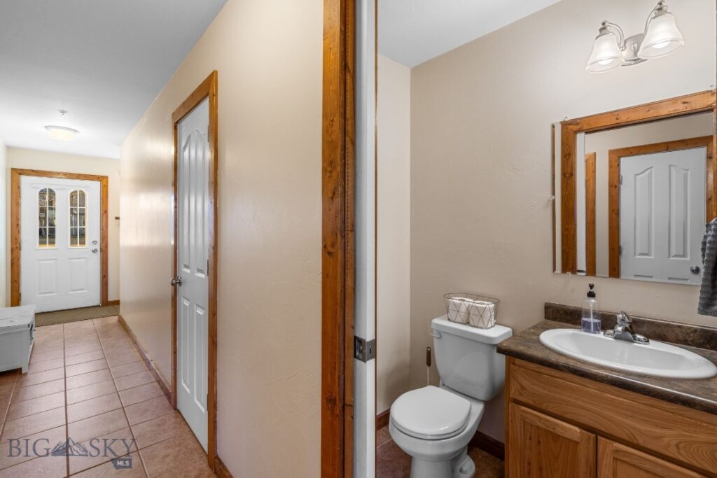 1008 Cruiser Lane, Belgrade MT 59714