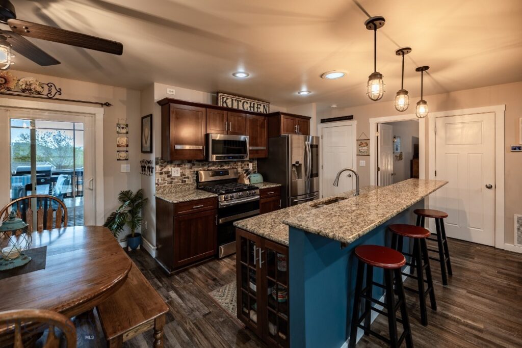 712 Quasar Lane, Livingston MT 59047