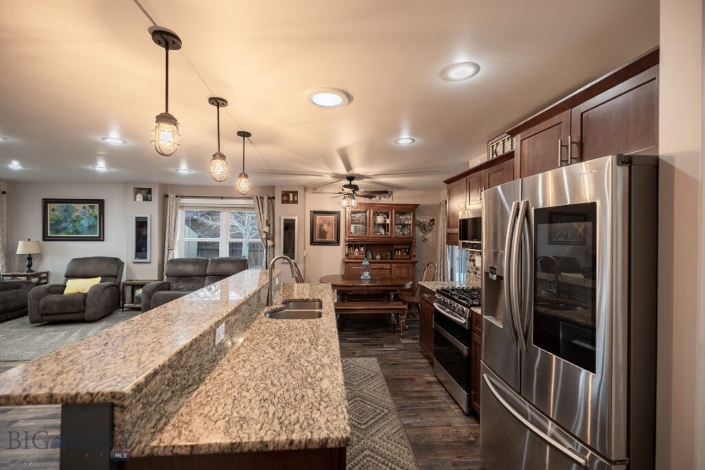 712 Quasar Lane, Livingston MT 59047