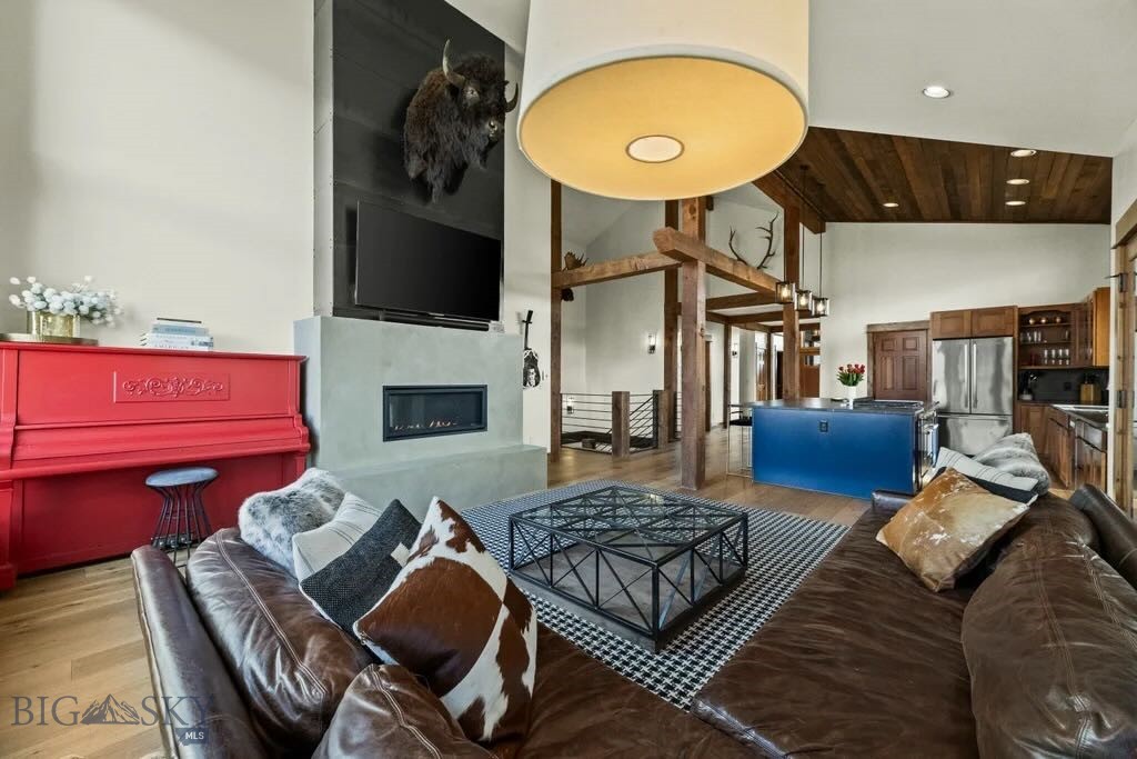 69 Upper Rainbow, Bozeman MT 59718