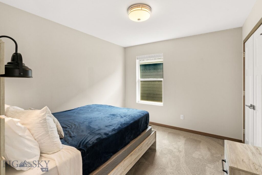 1041 N 12th Avenue, Bozeman MT 59715