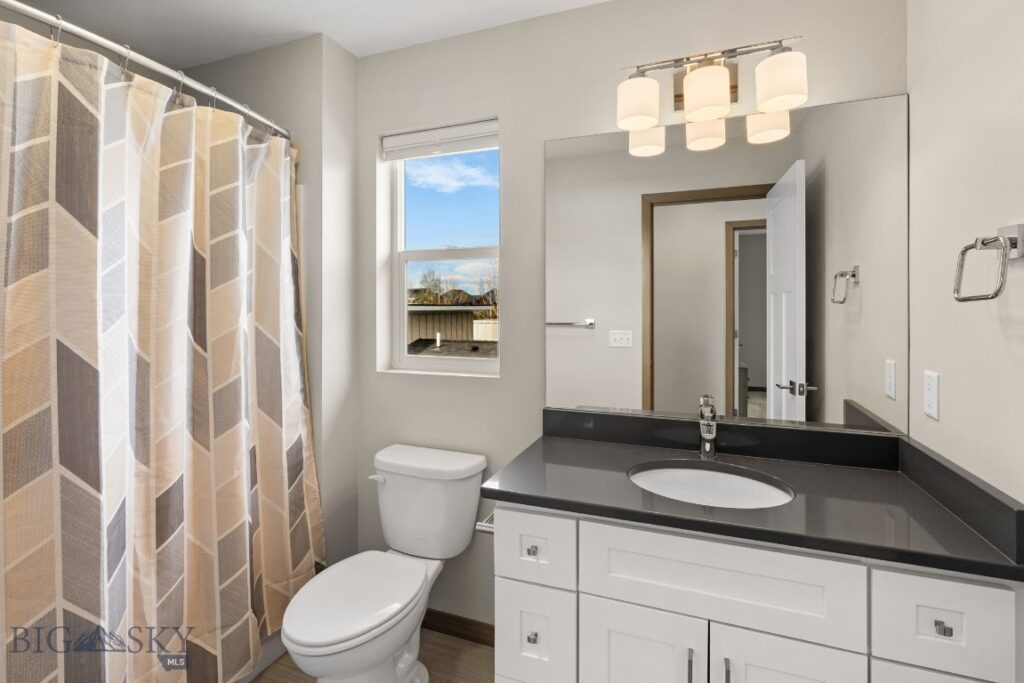 1041 N 12th Avenue, Bozeman MT 59715