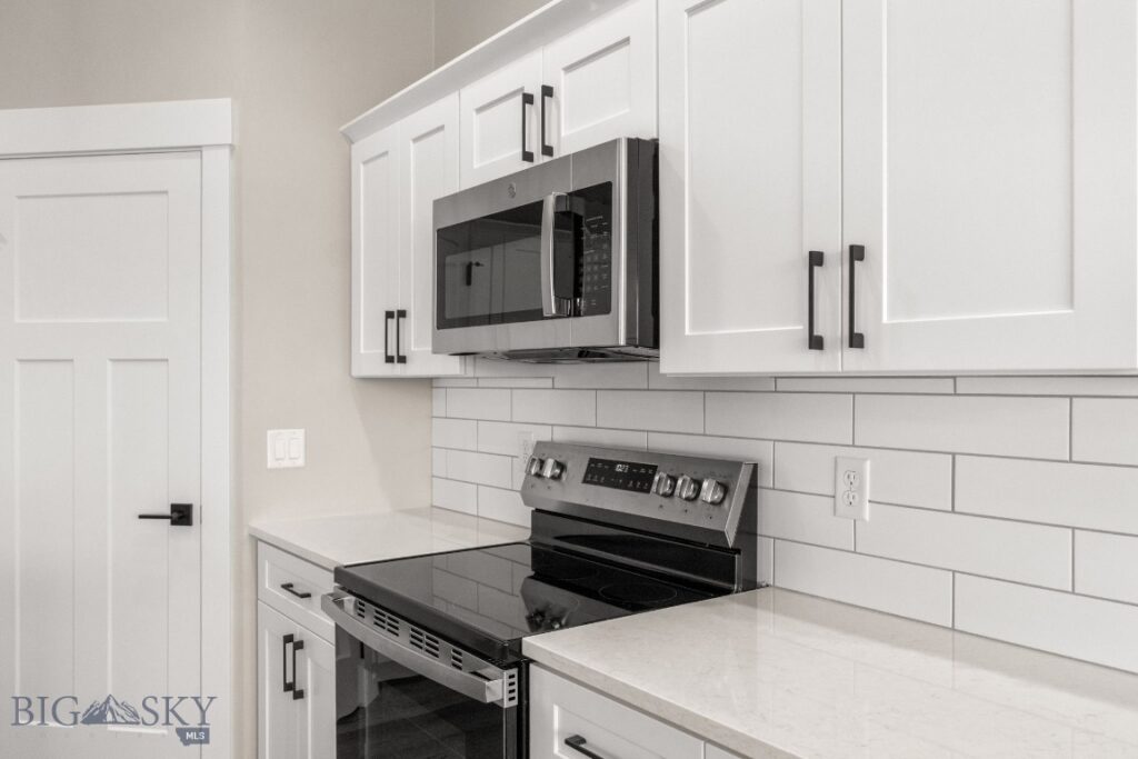 1107 Melissa Way, Belgrade MT 59714