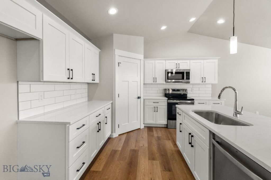 1107 Melissa Way, Belgrade MT 59714