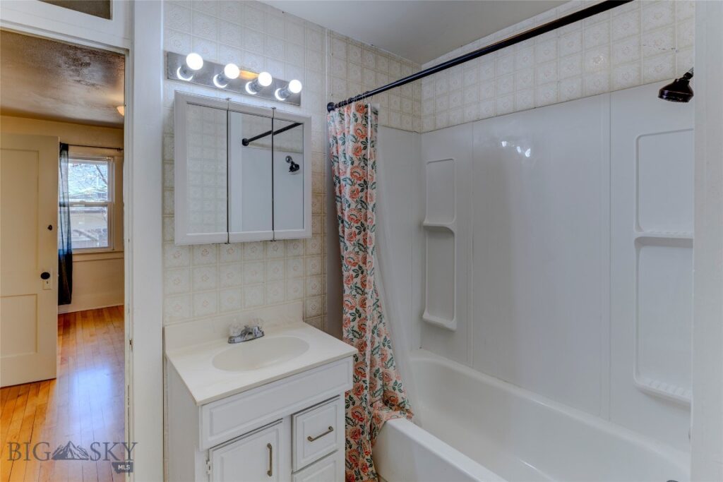 327 & 329 N 2nd Street, Livingston MT 59047