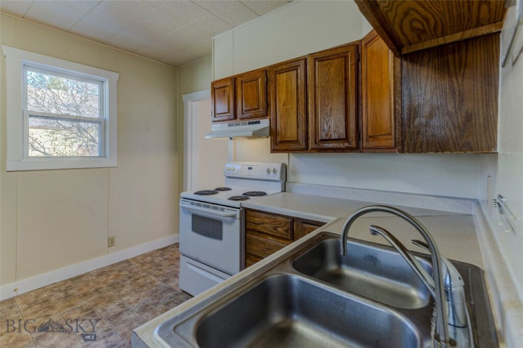 327 & 329 N 2nd Street, Livingston MT 59047