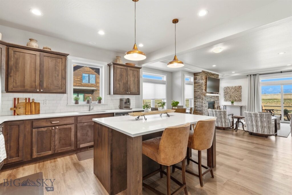 897 White Horse Loop, Bozeman MT 59718