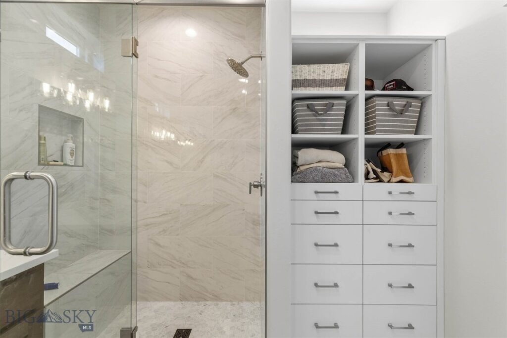 897 White Horse Loop, Bozeman MT 59718