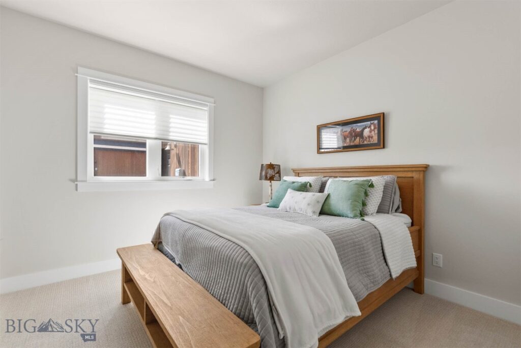 897 White Horse Loop, Bozeman MT 59718