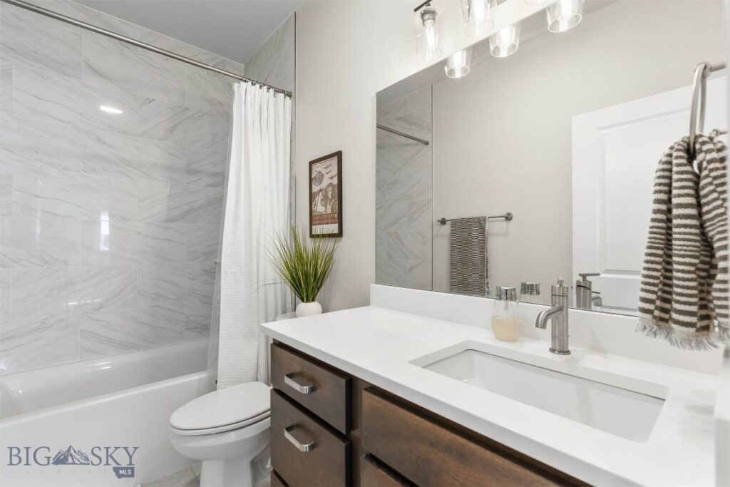 897 White Horse Loop, Bozeman MT 59718