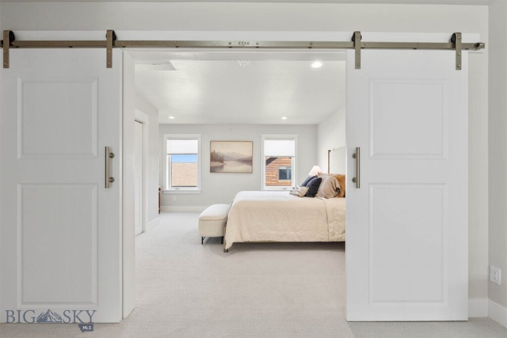 897 White Horse Loop, Bozeman MT 59718