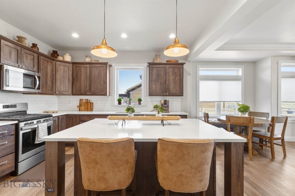 897 White Horse Loop, Bozeman MT 59718