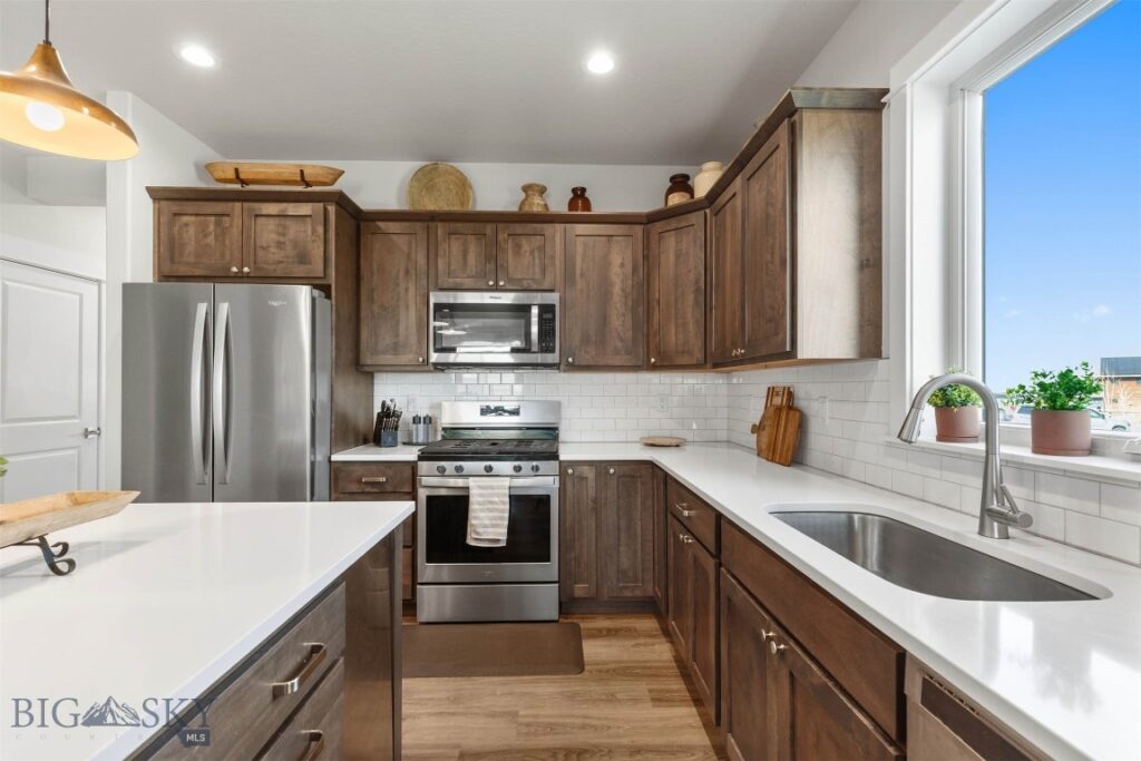 897 White Horse Loop, Bozeman MT 59718