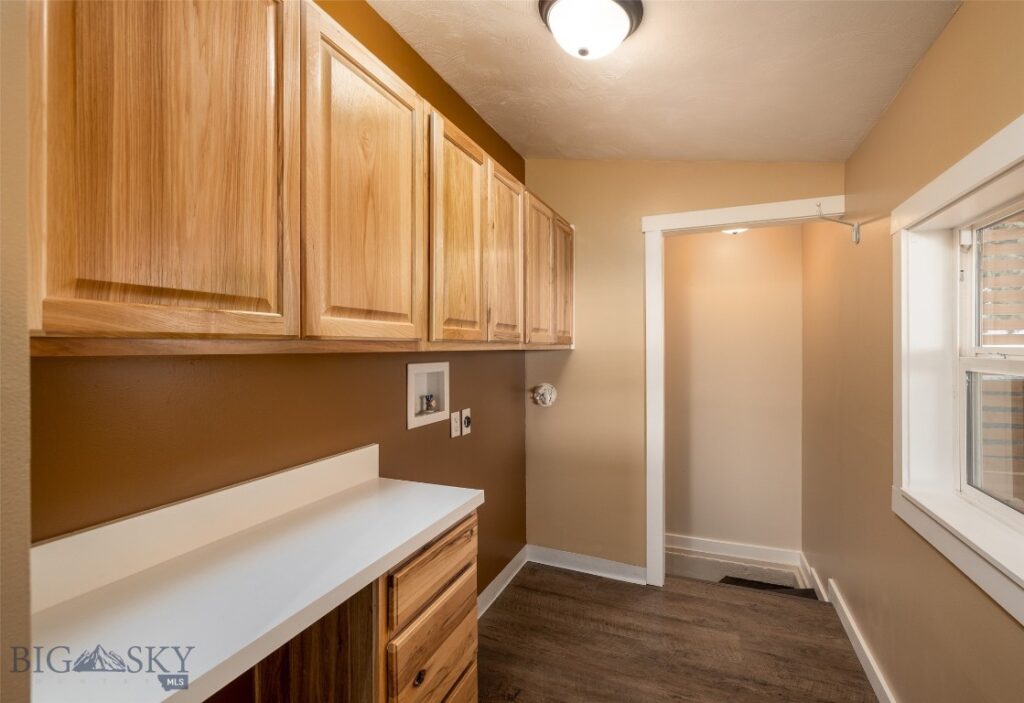 421 N C Street, Livingston MT 59047