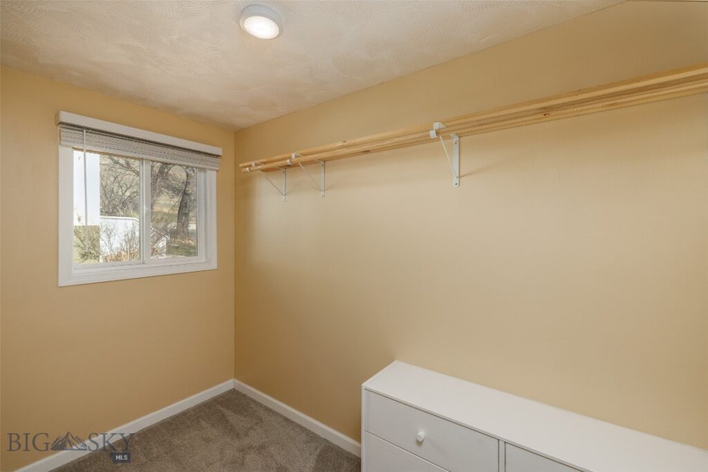 421 N C Street, Livingston MT 59047