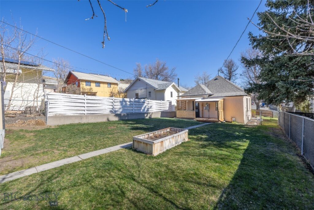421 N C Street, Livingston MT 59047