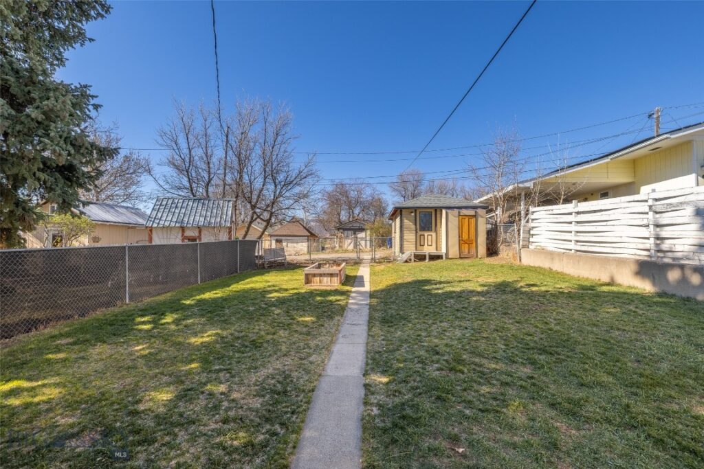 421 N C Street, Livingston MT 59047