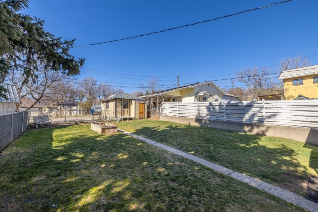 421 N C Street, Livingston MT 59047