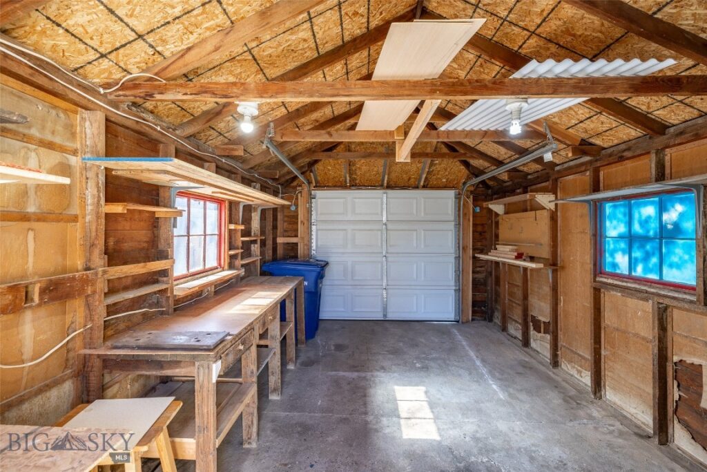 421 N C Street, Livingston MT 59047