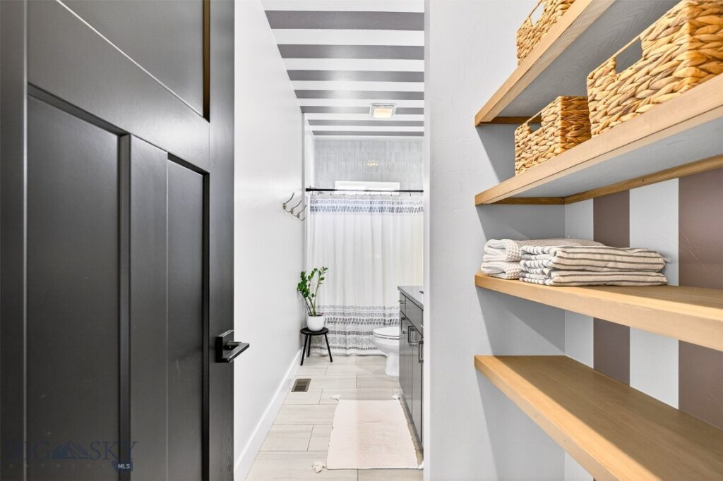 1306 Scooter Lane, Belgrade MT 59714