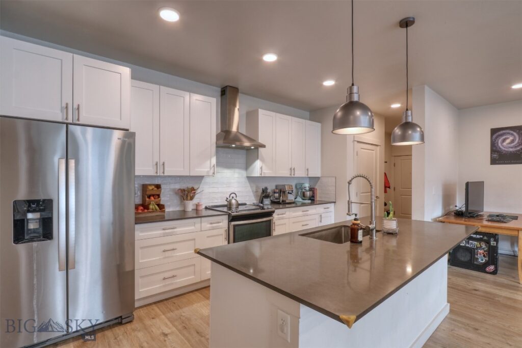 2221 Willow Drive, Livingston MT 59047