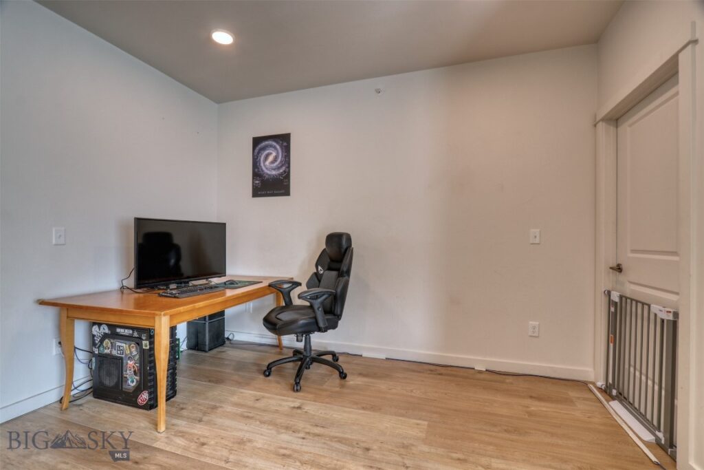 2221 Willow Drive, Livingston MT 59047