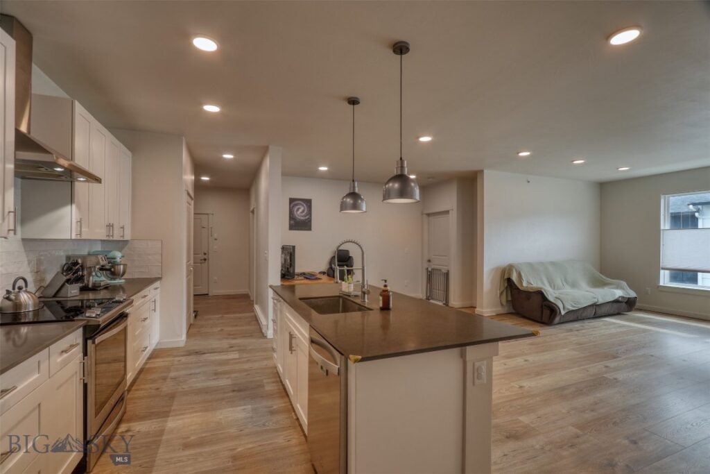 2221 Willow Drive, Livingston MT 59047